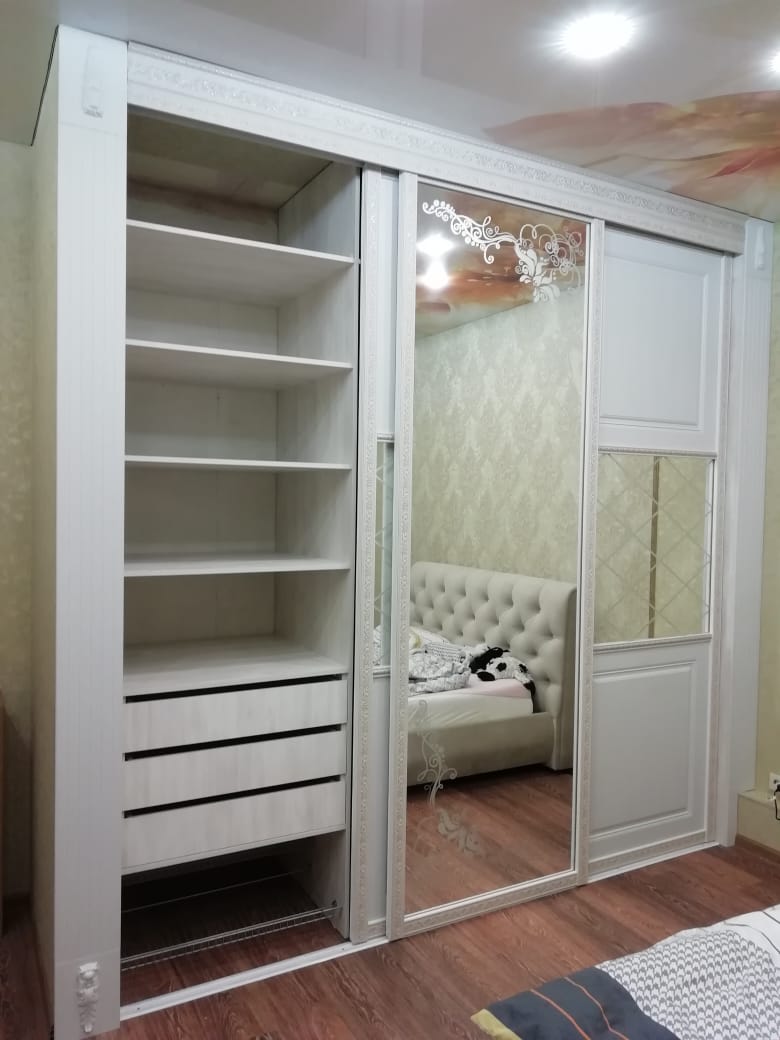 Встроенный шкаф купе В27